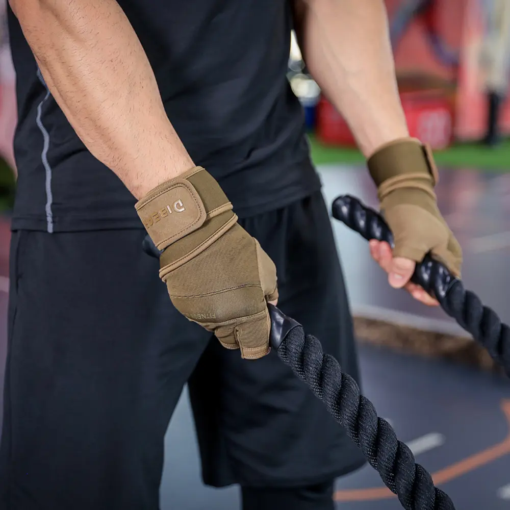 Summer Workout Wristband Sports Anti-slip Half Finger Universal Dumbbell