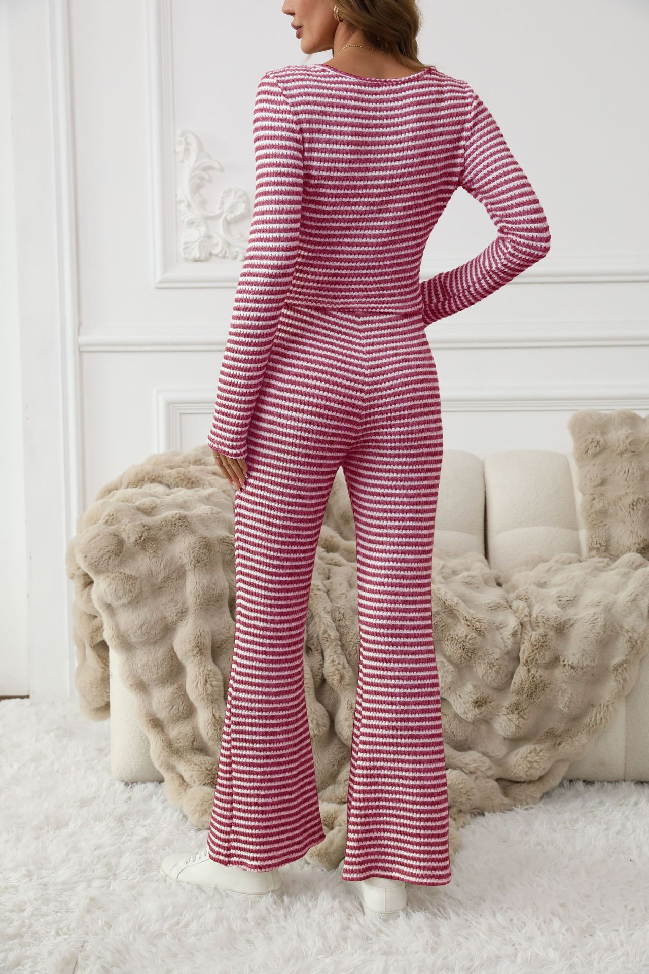 Buy Women's Clothing Online | Buy Trending Dresses for Women