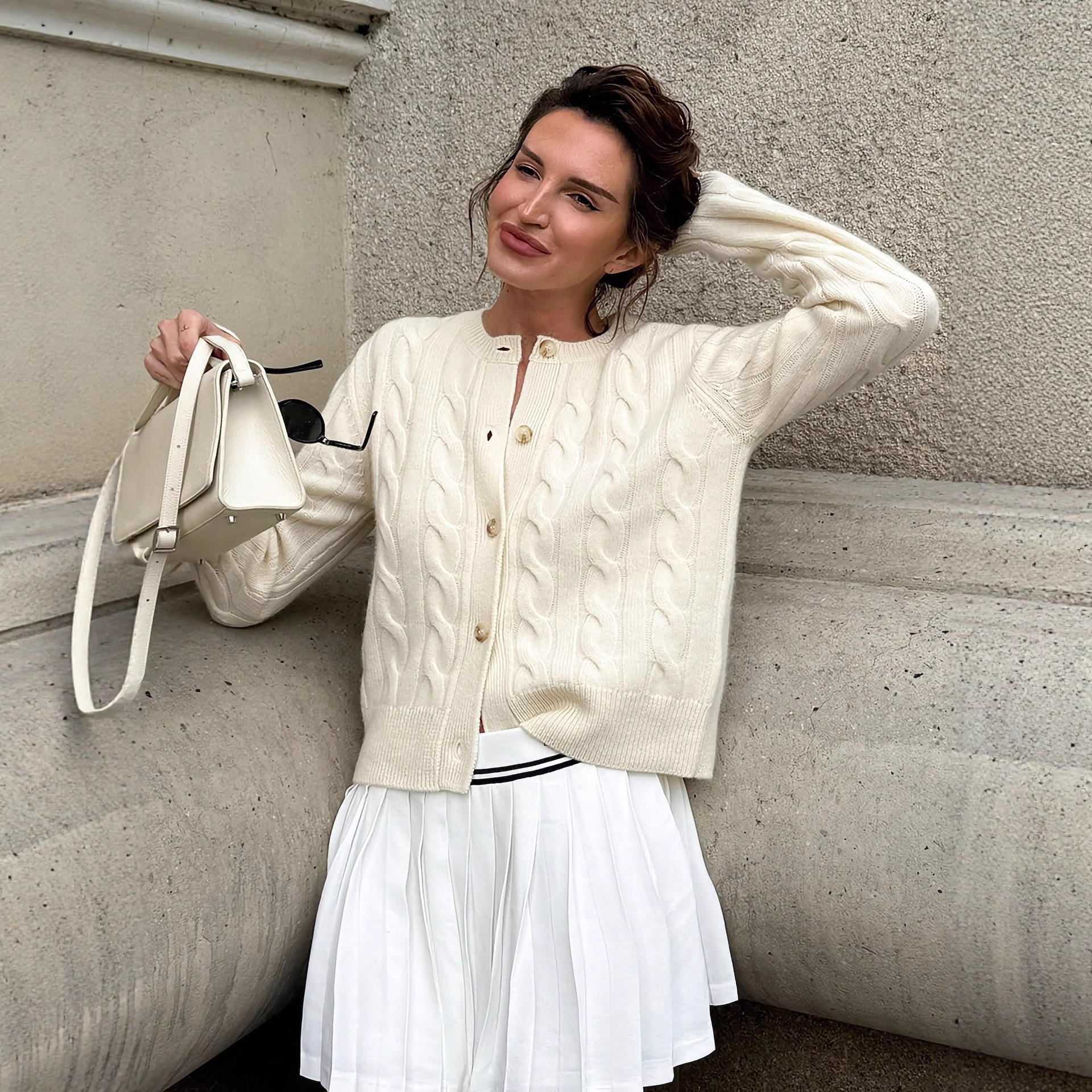 Embroidered Crewneck Cable-Knit AutumnWinter SweaterBlouse product image