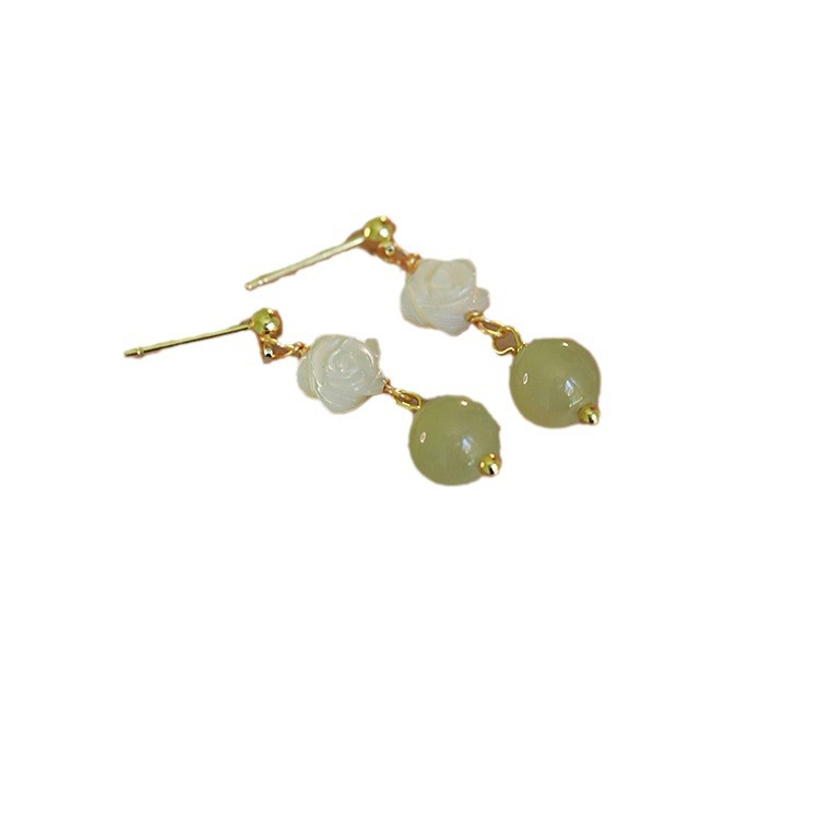 Natural Fritillary Hetian Jade Ear Studs White Lip Shell Flowers