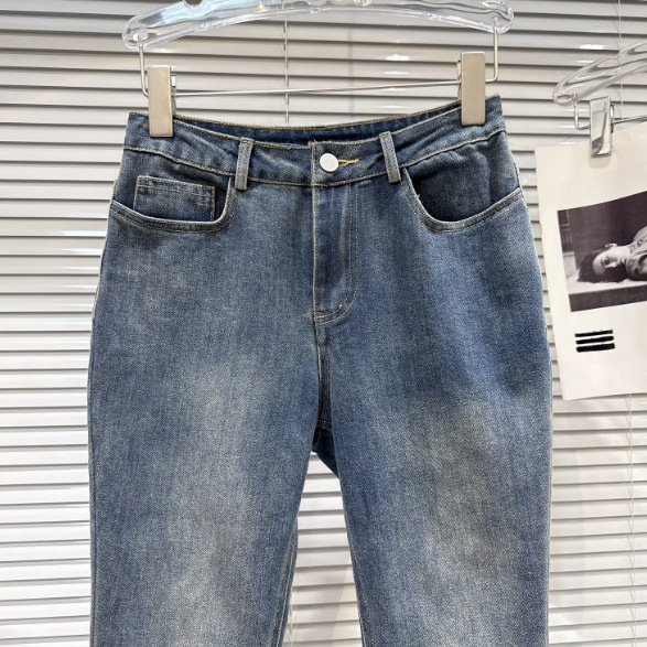 https://cf.cjdropshipping.com/quick/product/eefb8bf2-230f-41f7-9f30-63a6b91cd216.jpg