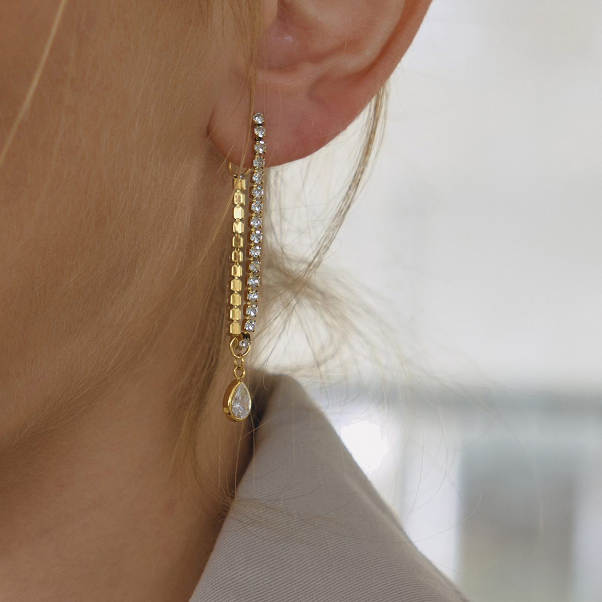 Stainless Steel 18K White Waterdrop-Shaped Zircon Stud Earrings With Tassels