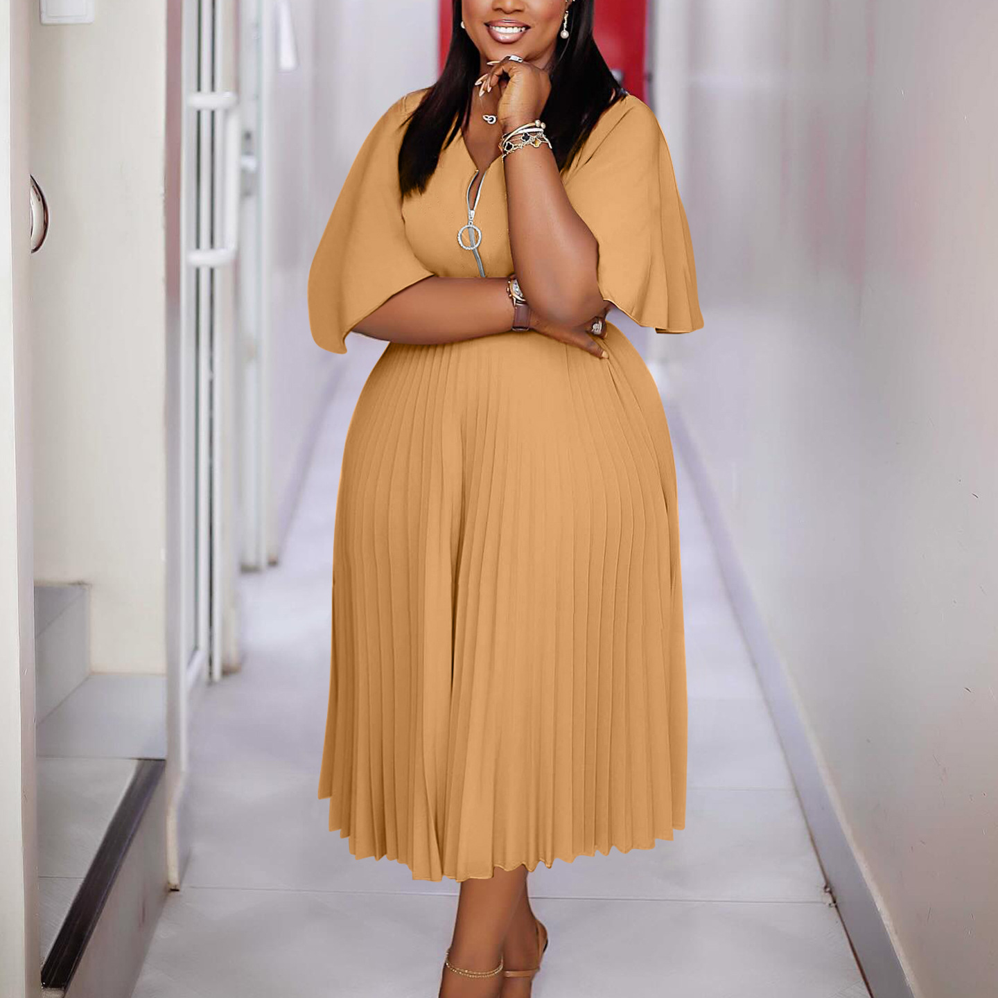 Women's Plus-Size Pleated Fashionable Casual Dress