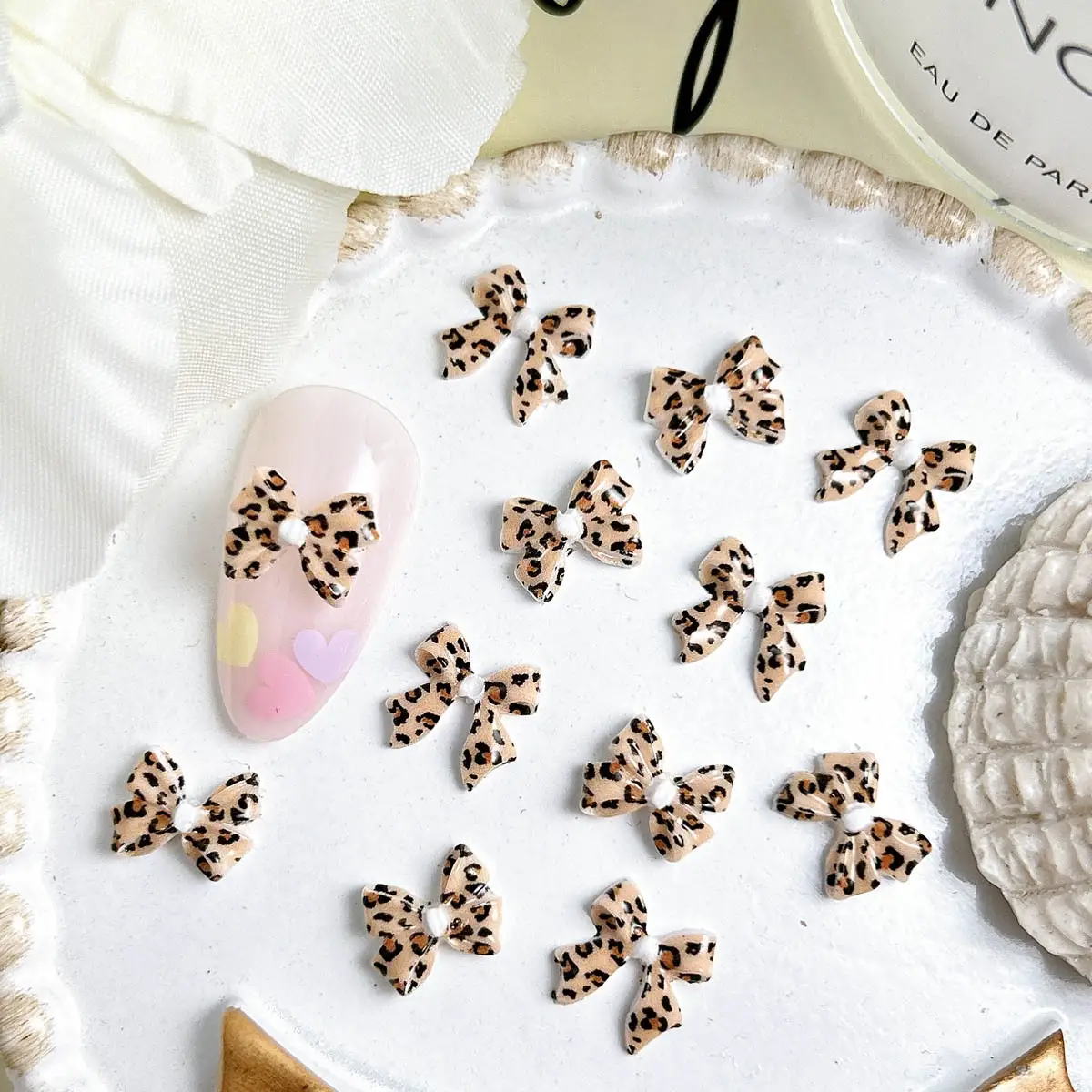Maillard Leopard Bow Nail Accessories