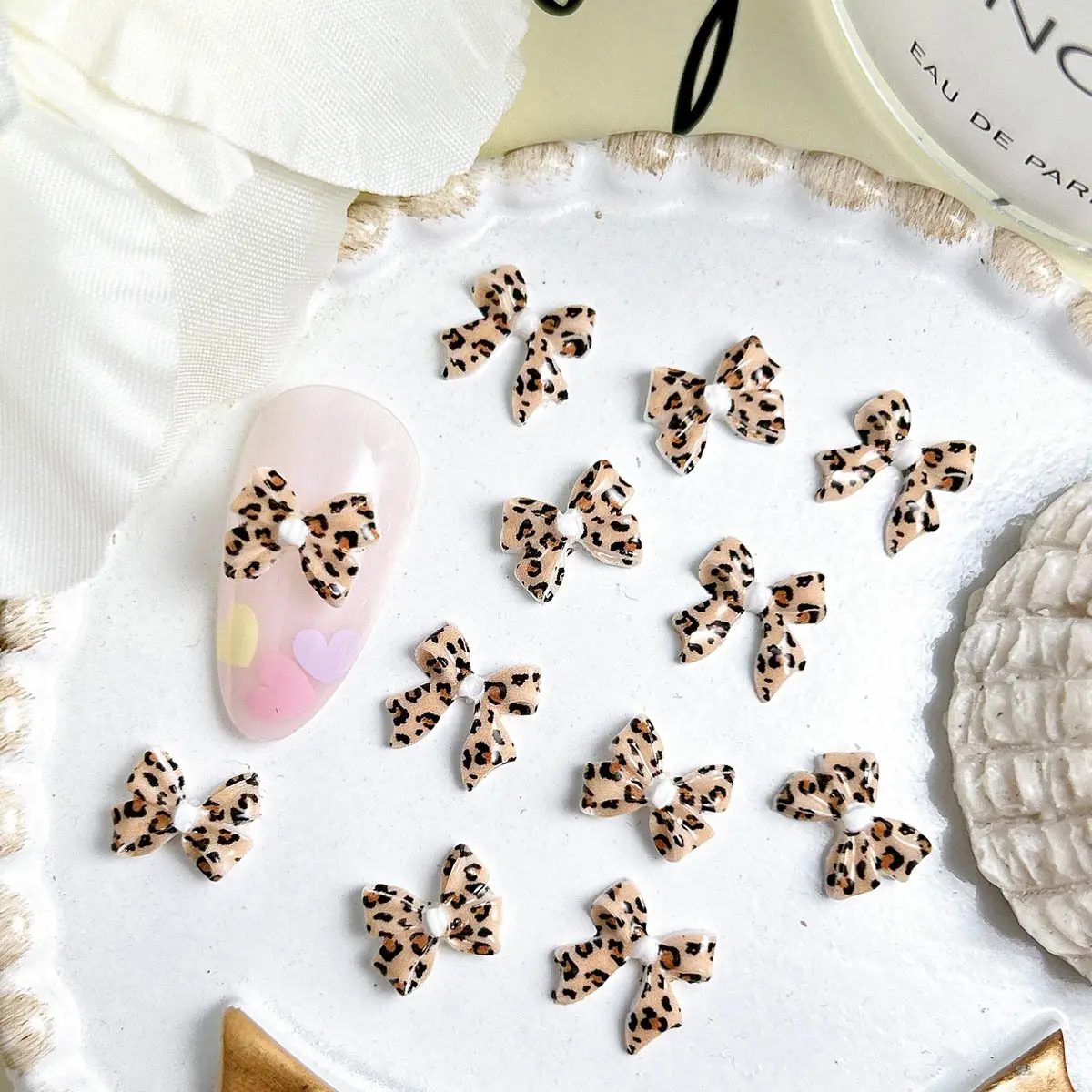 Maillard Leopard Bow Nail