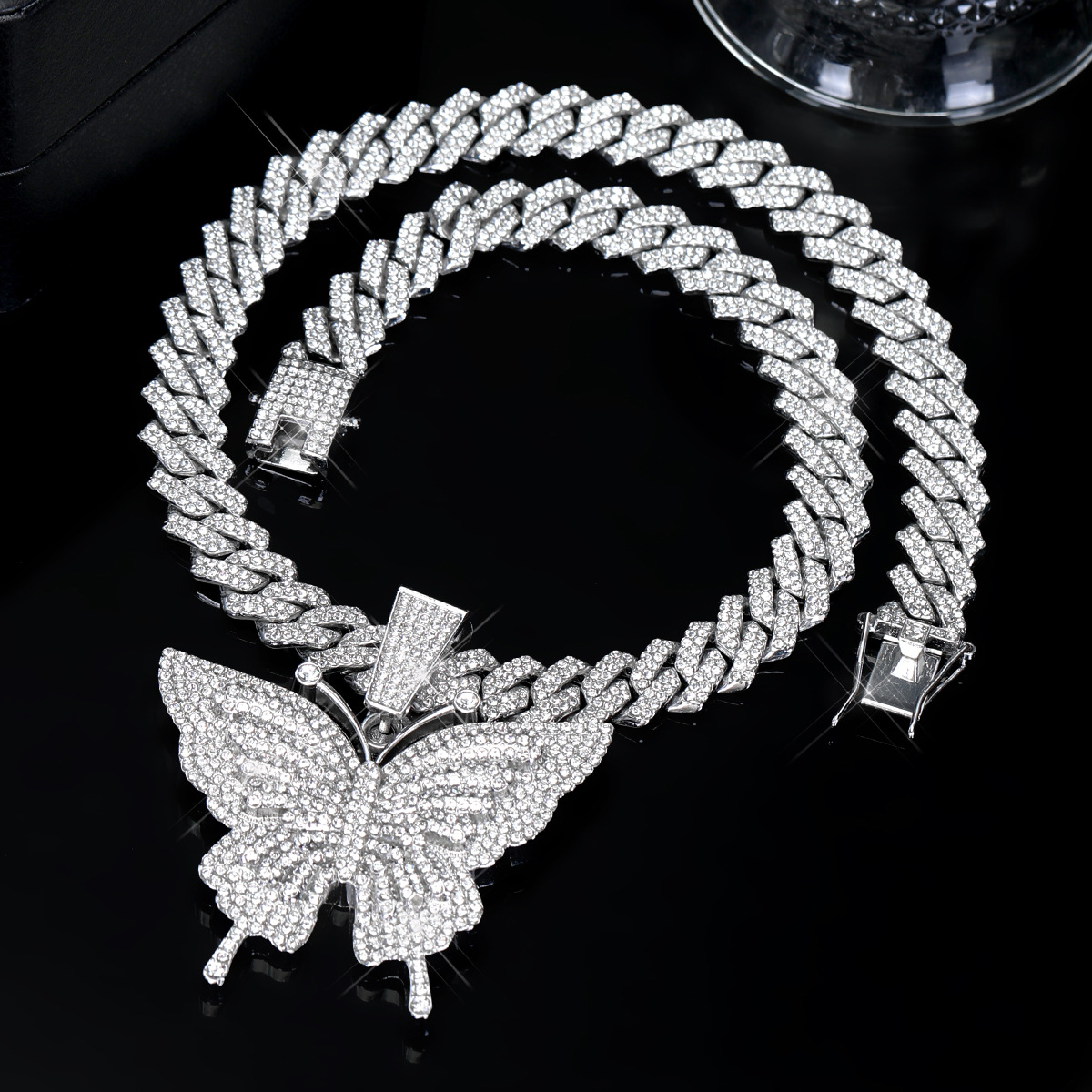 https://cf.cjdropshipping.com/quick/product/ef52062a-02c2-44dc-bfa8-165e762cd993.jpg