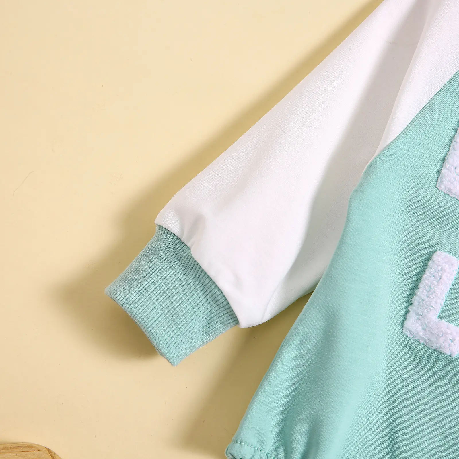 Wear Round Neck Patchwork Sleeve Alphabet Embroidery One-piece Romper Break