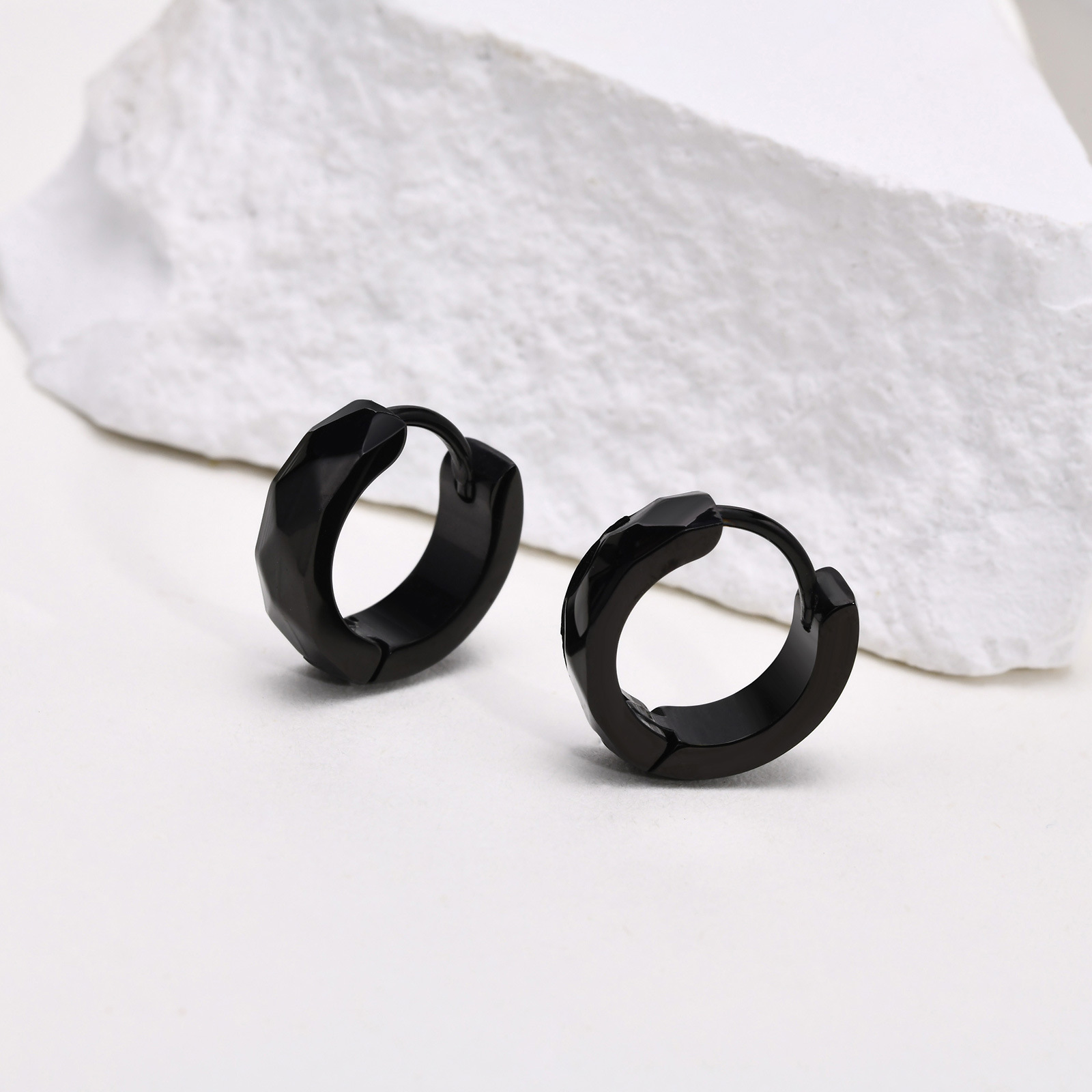 Stainless Steel Men's Korean Simple Personalized Fashion Flower Round Earrings