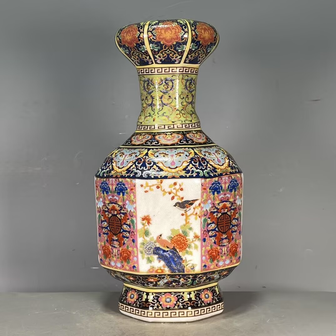 Return To The Great Qing Dynasty Yongzheng Year Enamel Color Window Flowers And Birds