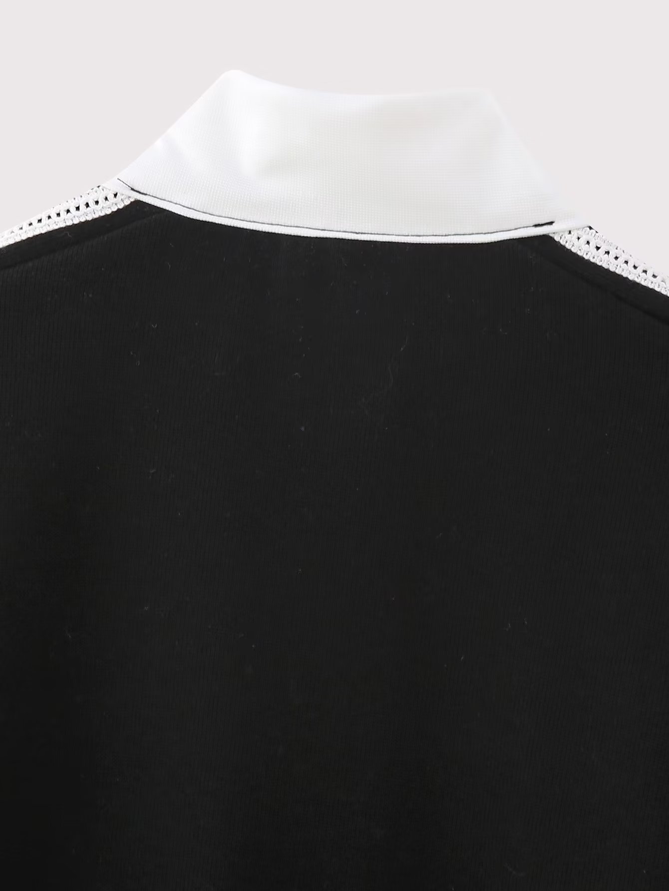 Fashionable Lace Embroidered Decorative Sweater Coat