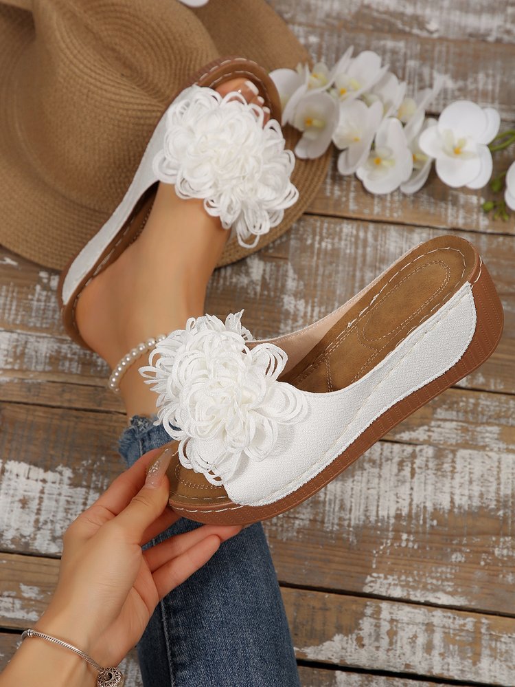 Plus-size Summer Wedge Mule Sandals With A Fish-mouth Toe Ankle Strap And Floral Design For Outdoor Wear