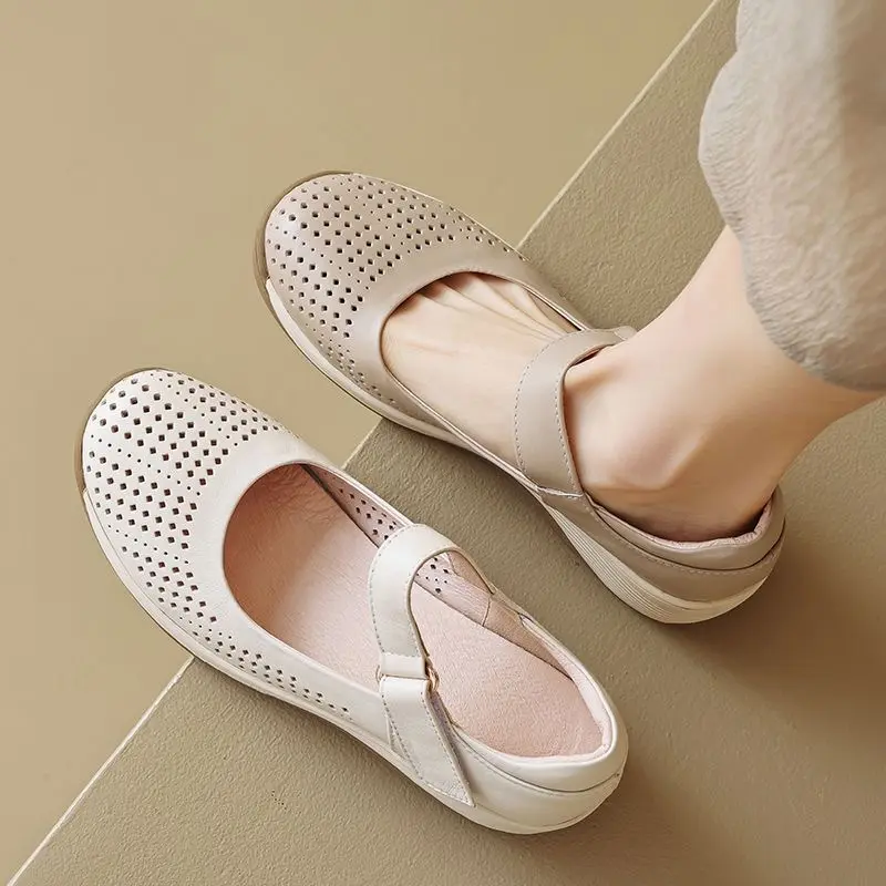 Arrival Thick-soled Soft-leather Casual Wedge Pumps
