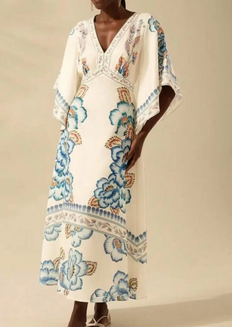 Fashionable Loose Long Dress With V-Neck Floral Print And Flared Hem - Blue