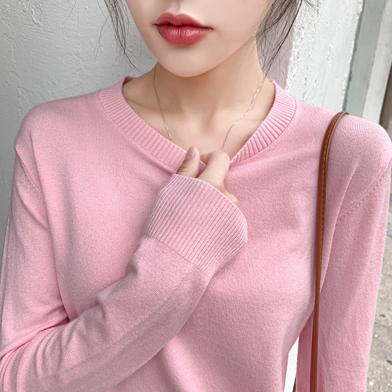 Womens Long-sleeve Knitted Pullover With A Crew Neck Lightweight Sweater Top