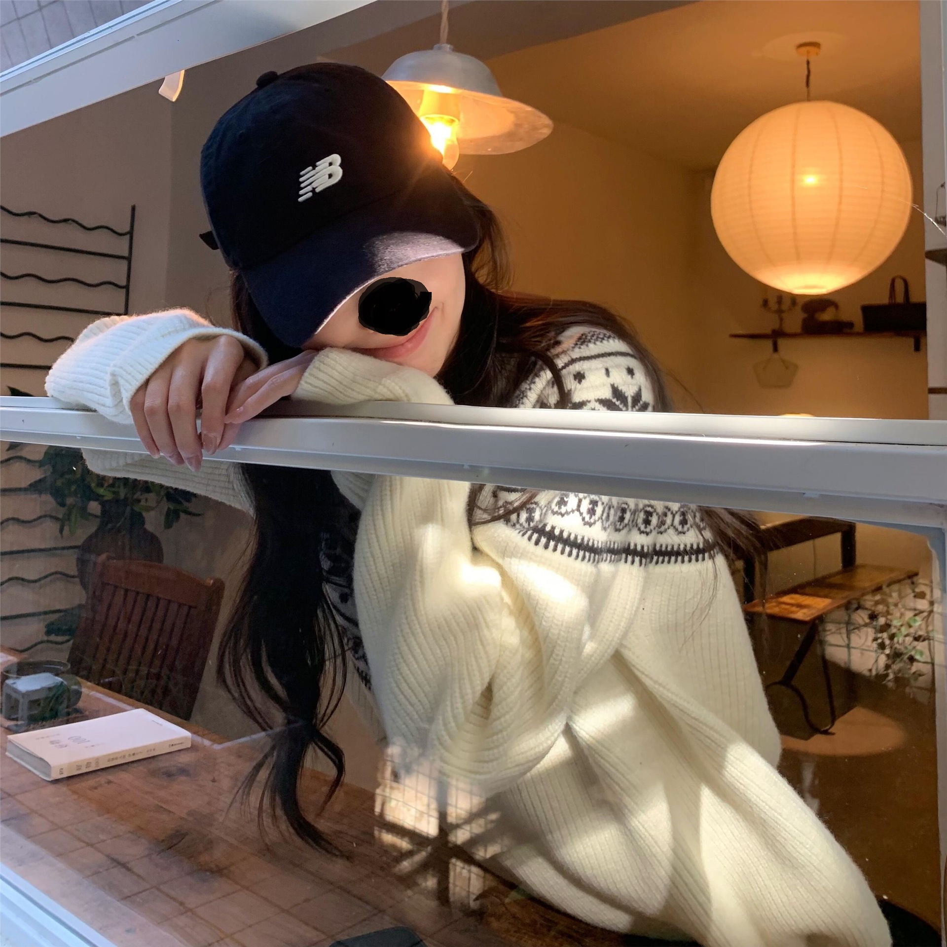 Soft And Relaxed-style Round-neck Loose-fit Pullover Knit Sweater - Image 1