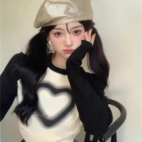 Round Neck Raglan Sleeves Slim Fit Slimming High Street Fashionable Short Long Sleeve Top Women Apricot - Shop at LoveMi