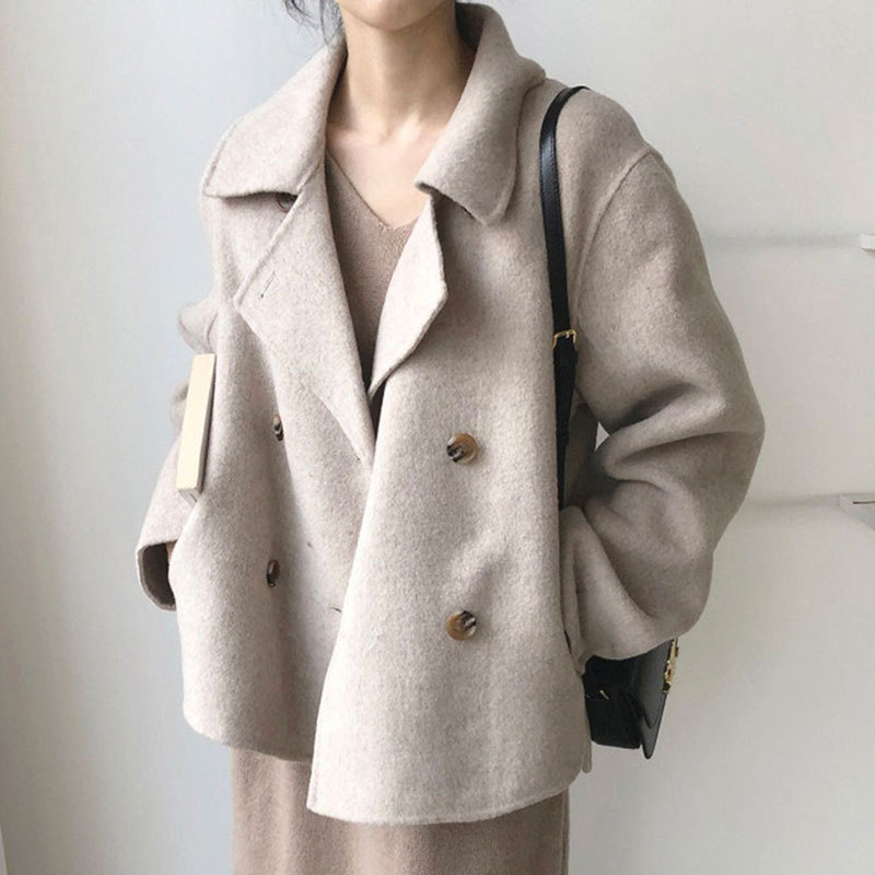 Korean-style Sophisticated Short Wool Coat With A Tailored Lapel