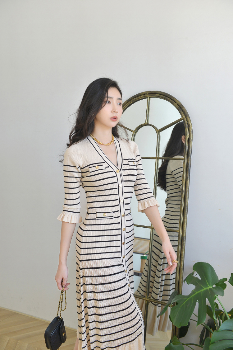 Striped V-Neck Knitted Dress, picture 4 of 9