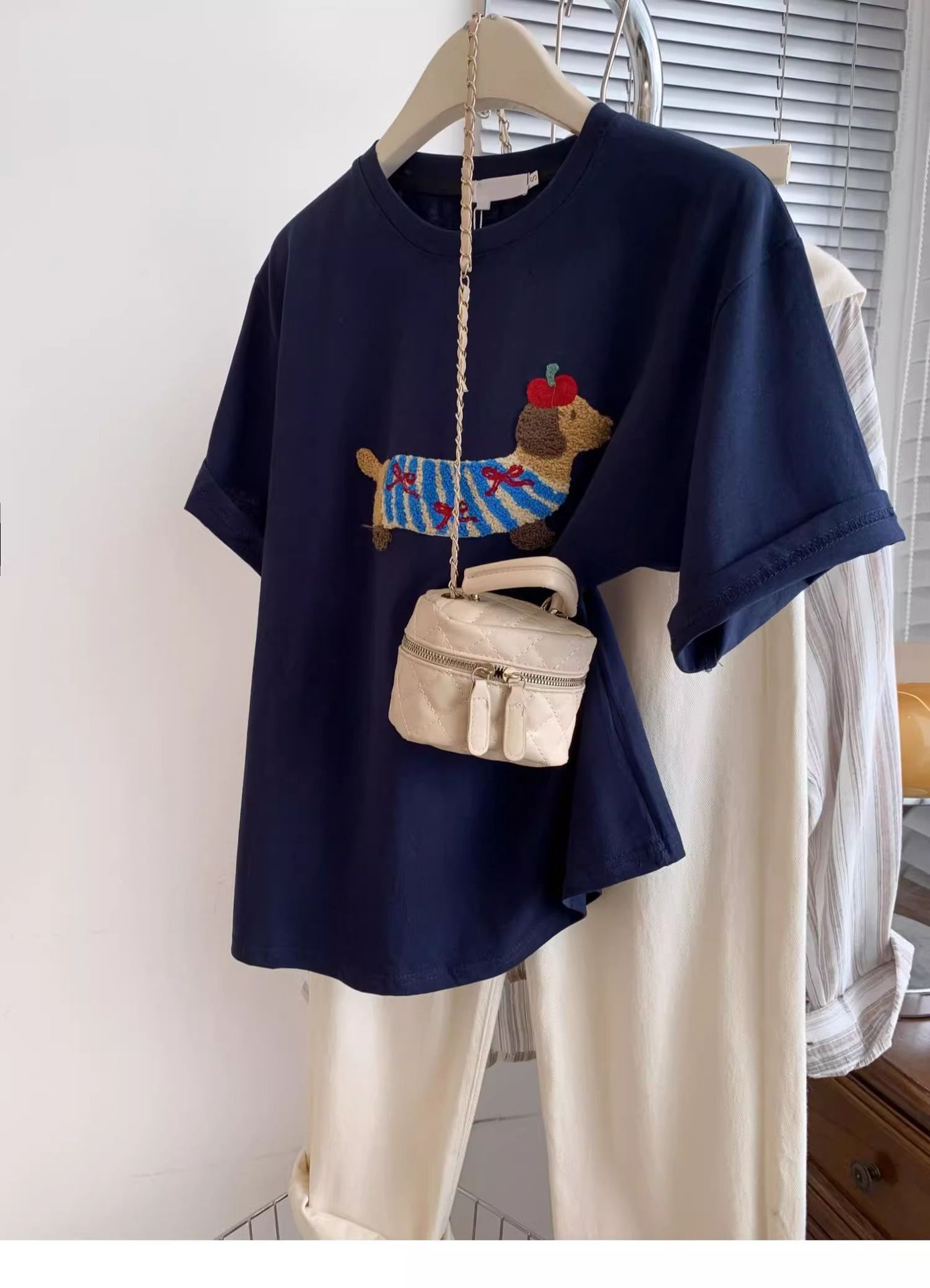 Wrinkle-Resistant Loose Fit Cotton T-Shirt with Puppy Embroidery