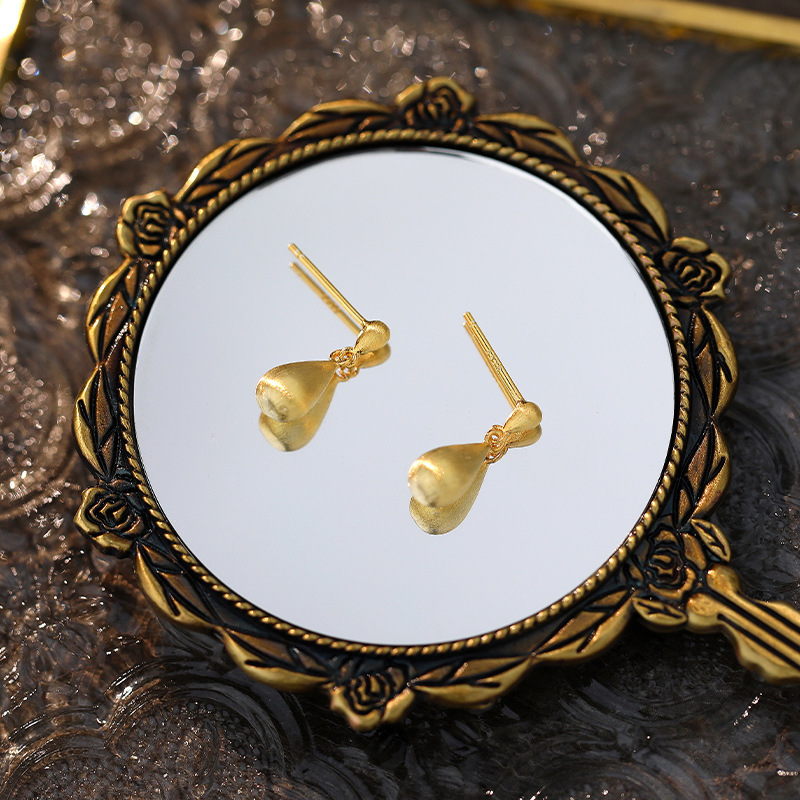 Female S925 Silver Retro Stud Earrings