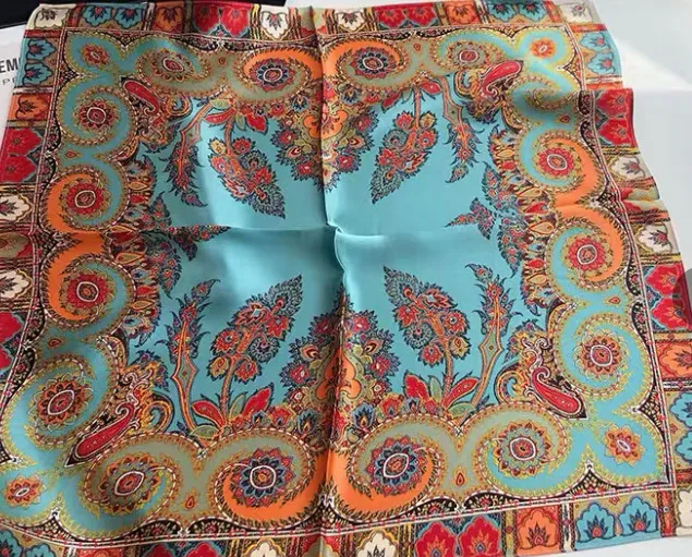 Moscow Night Print Pattern New Autumn And Winter Mulberry Silk Scarf For Women 70 Flowers - Shop at LoveMi