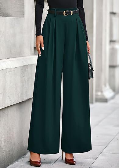 Women's pleated cropped pants – waist detail and adjustable closure