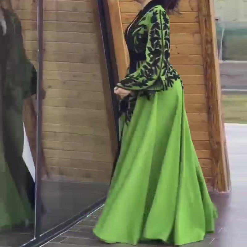 Printed Batwing-Sleeve Midi Dress, picture 7 of 7