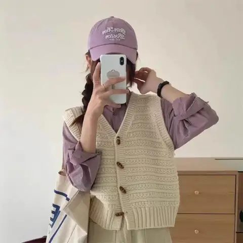 College Style Knitted Cardigan Vest Solid Color Wooden Buckle