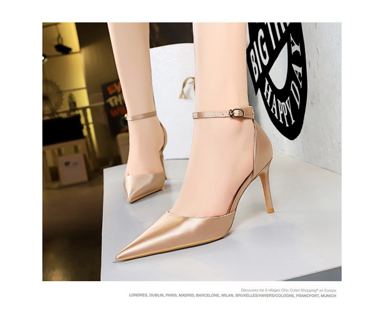 Title 10, Dames Simple Hollow Heels, elegante en comforta...