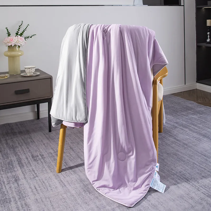 Blanket Machine Washable Summer Quilt Airable Cover Summer Thin Duvet - Lilac Purple
