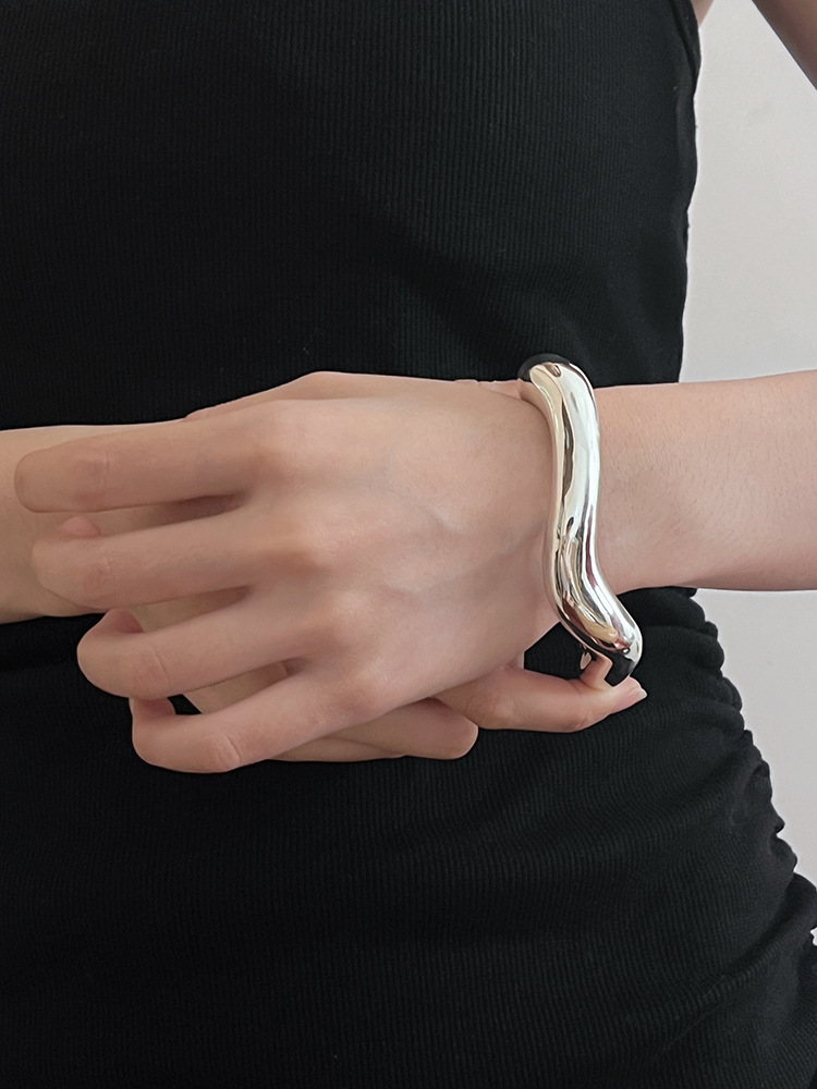 Niche Designer Abstract Exaggerated Irregular Silver Pigment Ring Bracelet