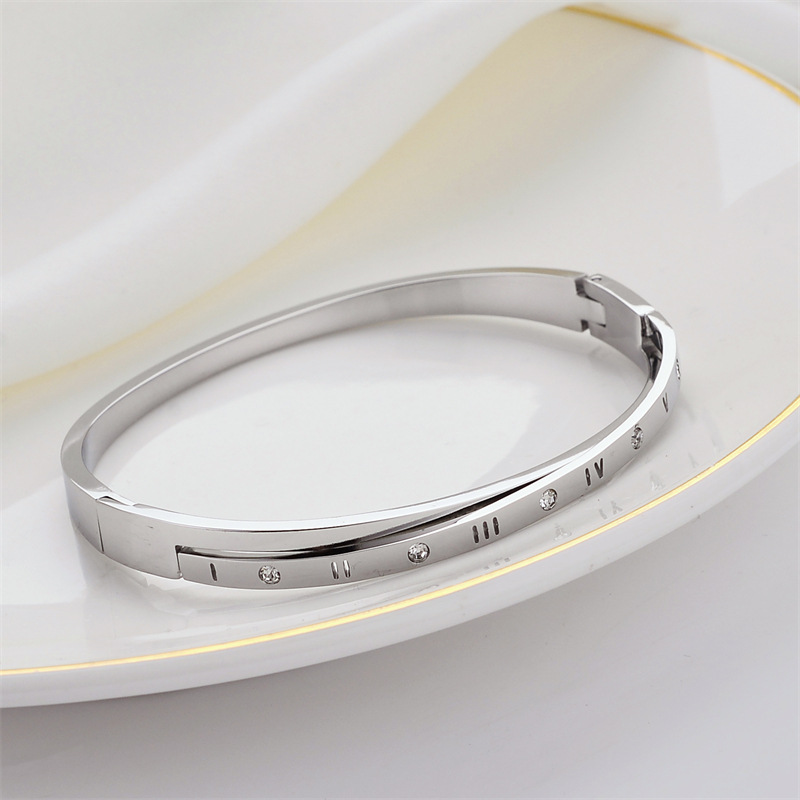 New Titanium Steel Roman Numeral Bracelet