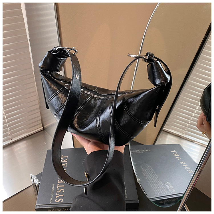 Dumpling Bag A Simple Stylish And Retro Crossbody Shoulder Bag For Women