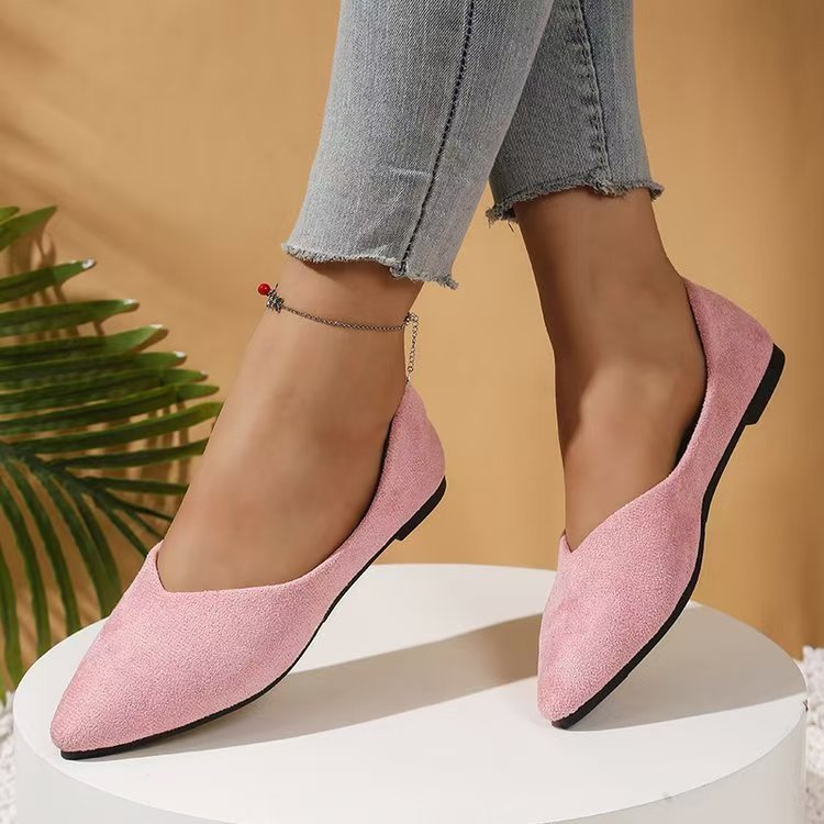 Women's flat shoes lifestyle photo