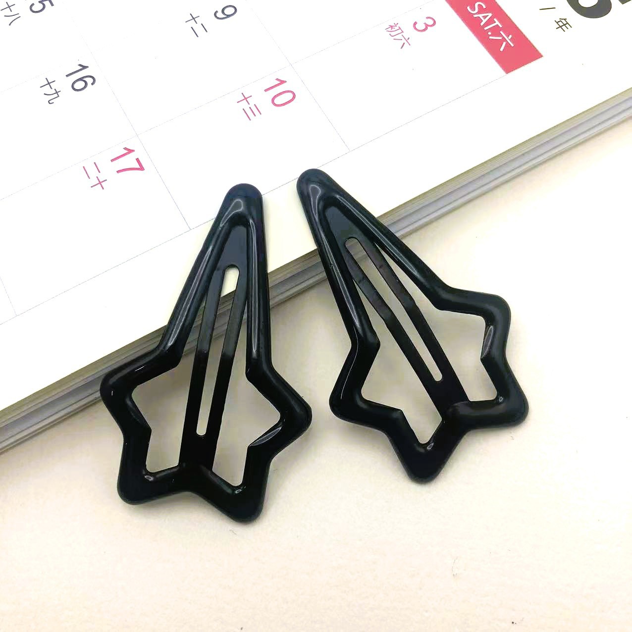 Five-pointed Star Hair Clip In Solid Color With Oil-drip Design