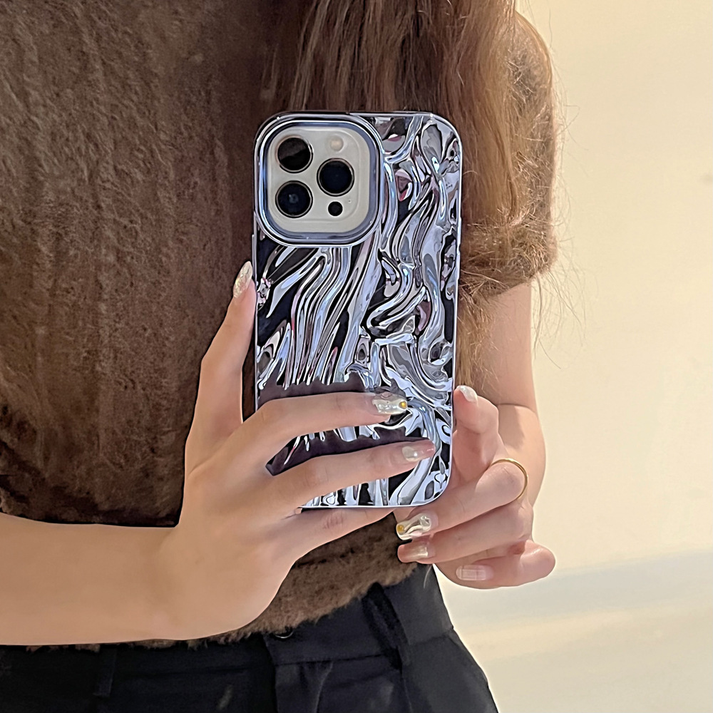 Three-dimensional Pleated Pattern Soft Phone Case - Image 14