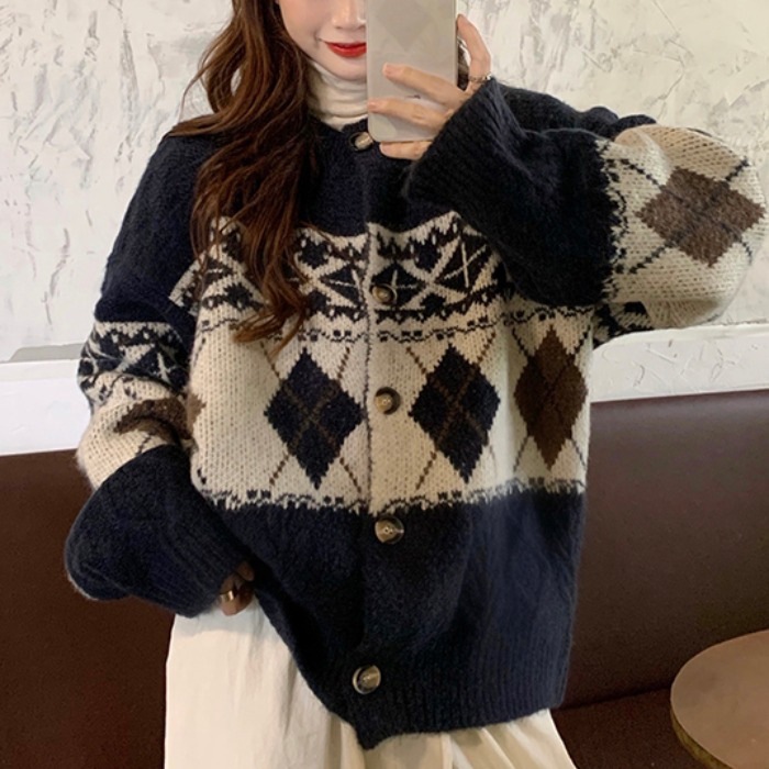 Retro Korean Type Loose Rhombus Student Thickened Sweater Coat