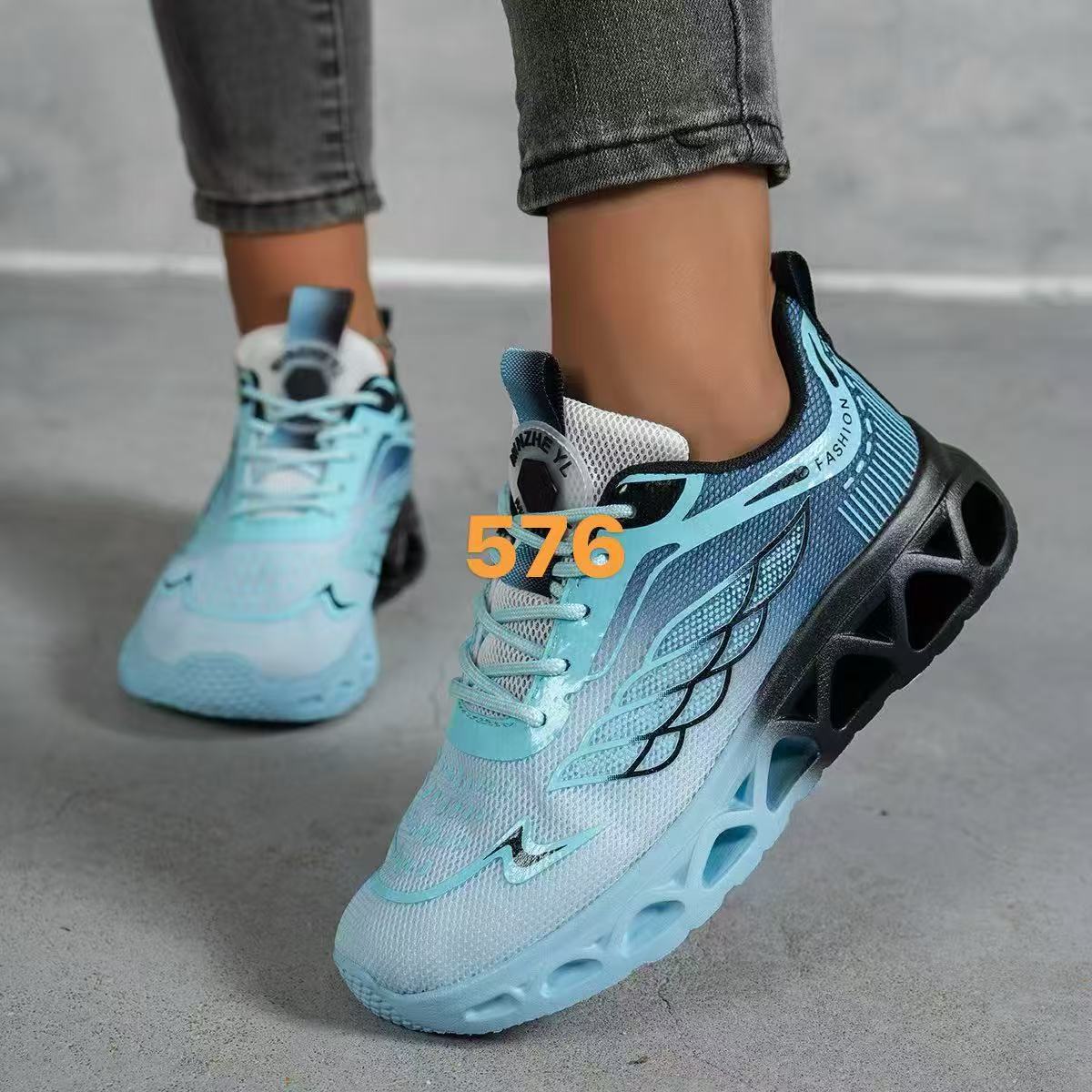 Best-selling Lightweight Cushioned Dad Sneaker With A Breathable Mesh Upper - thumbnail