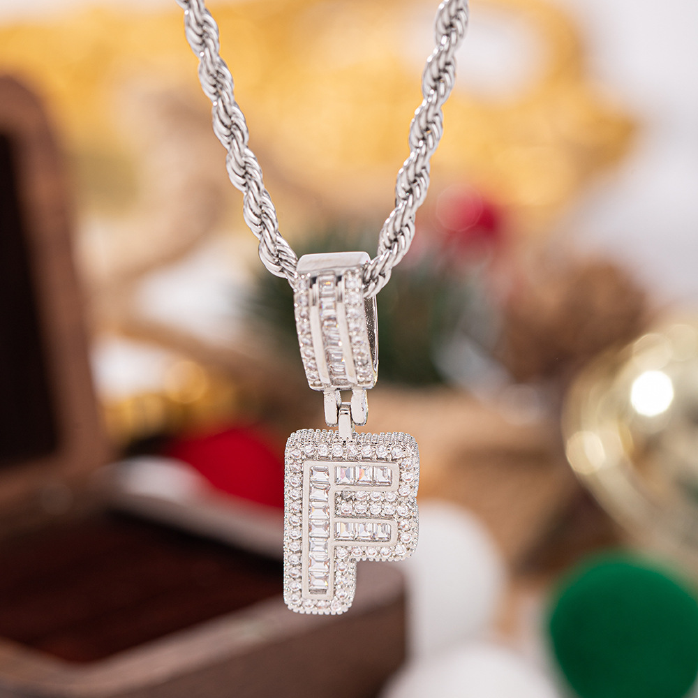 Trendy Full-Diamond 26-Letter Pendant Necklace For Women