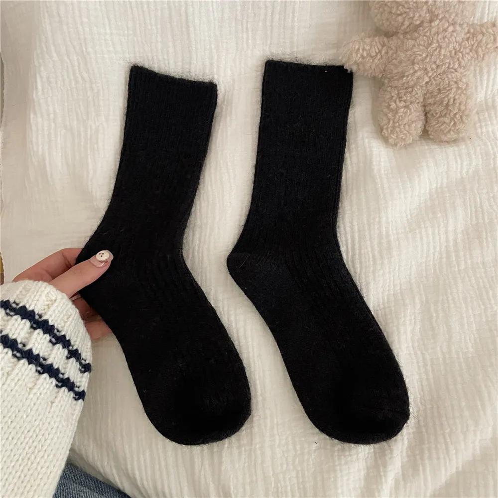 Thickened Wool Socks For Women Warm Mid-calf Length - Black