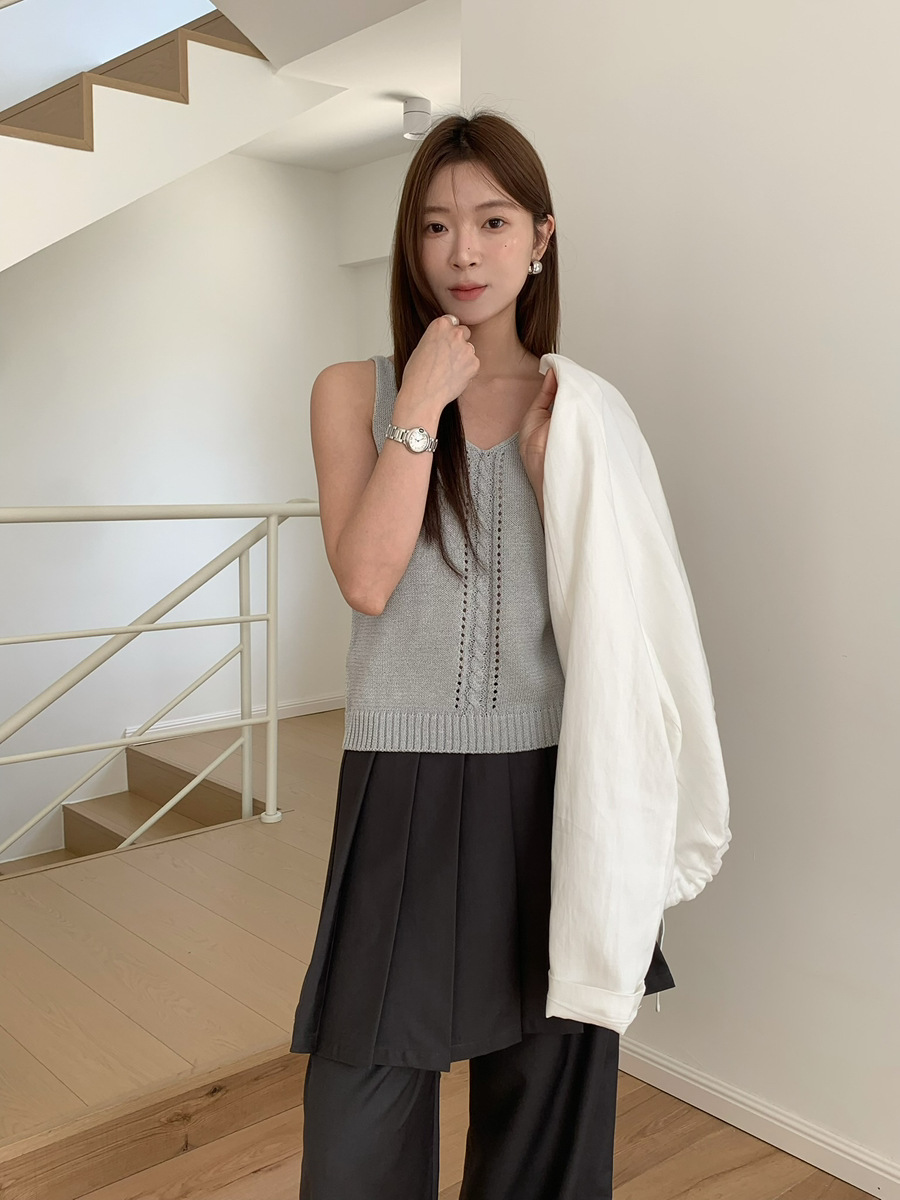 Outerwear Base-layer Slip Knit Vest Outerwear Base-layer Slip Knit Vest