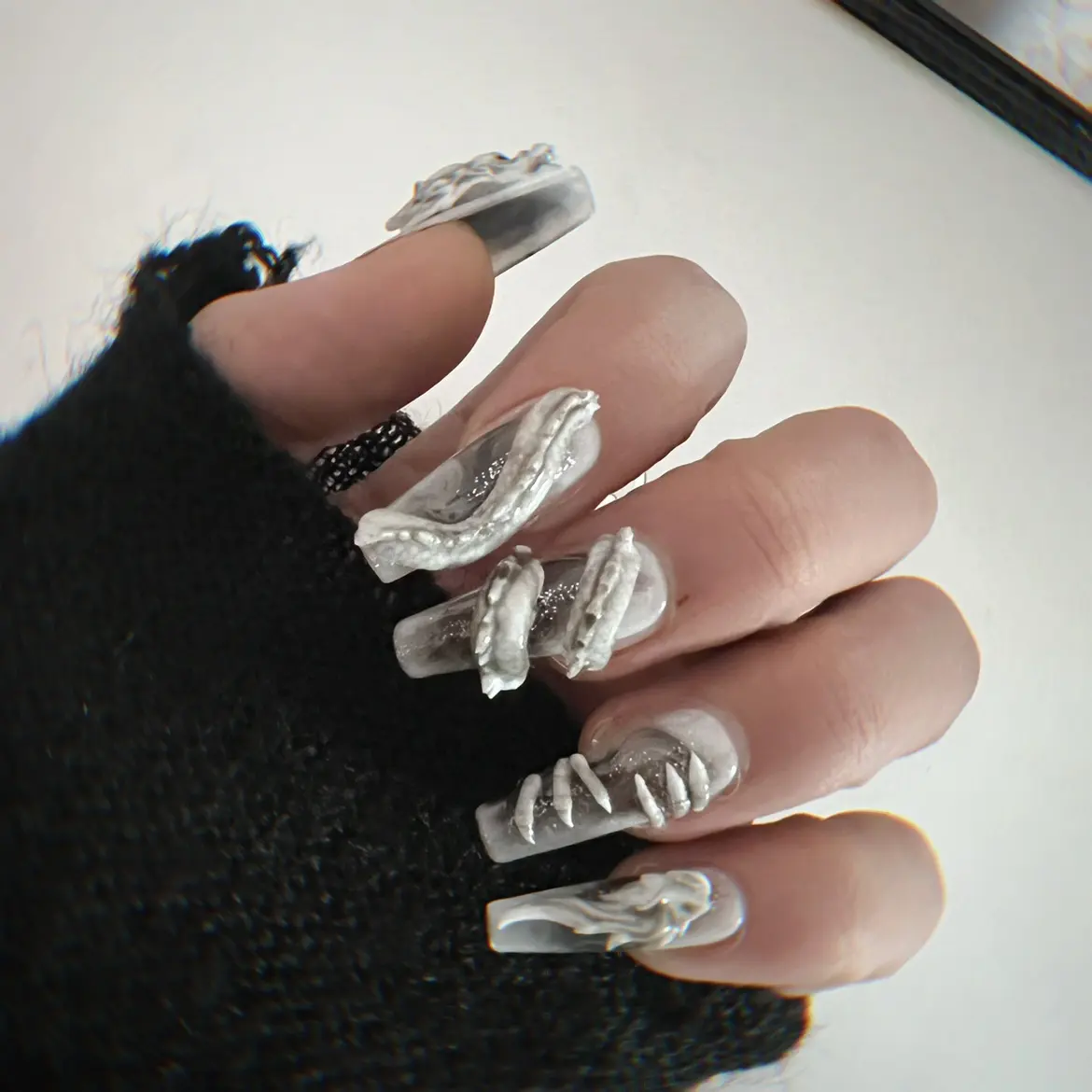 Hand-worn National Style Nail Art Dragon's Biography