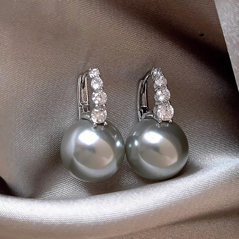 Light Luxury Zircon Gray Pearl Niche Design High Class Elegant Ear Clip