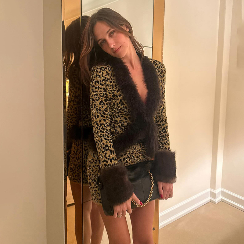 V-neck Fitted Top And Bodycon Mini Skirt Set For Women