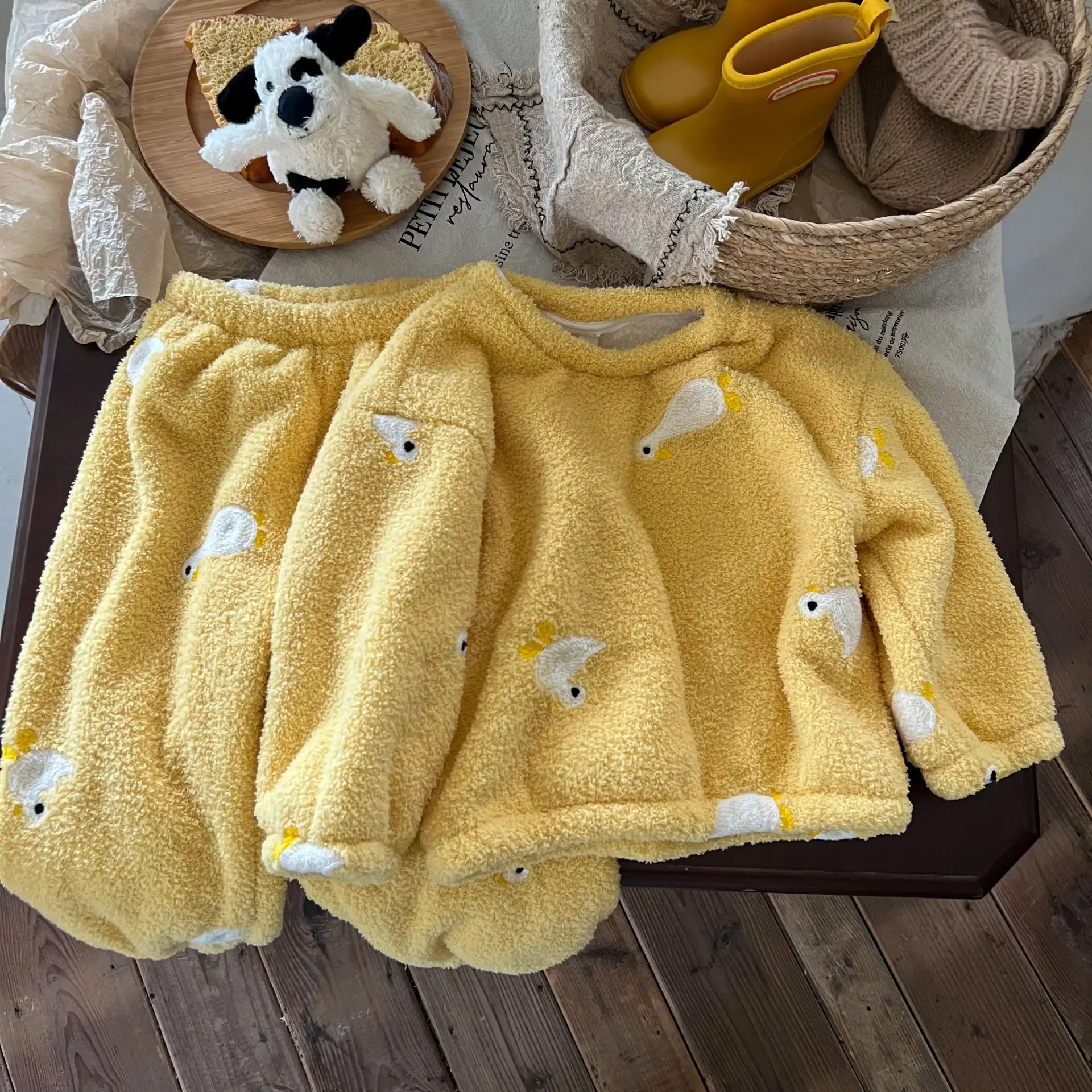 Children's Cloud Velvet Home Wear Pajamas Suit
