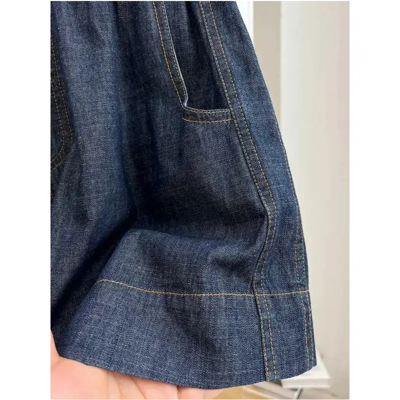 Women's Casual Denim Shorts With Elastic Waist