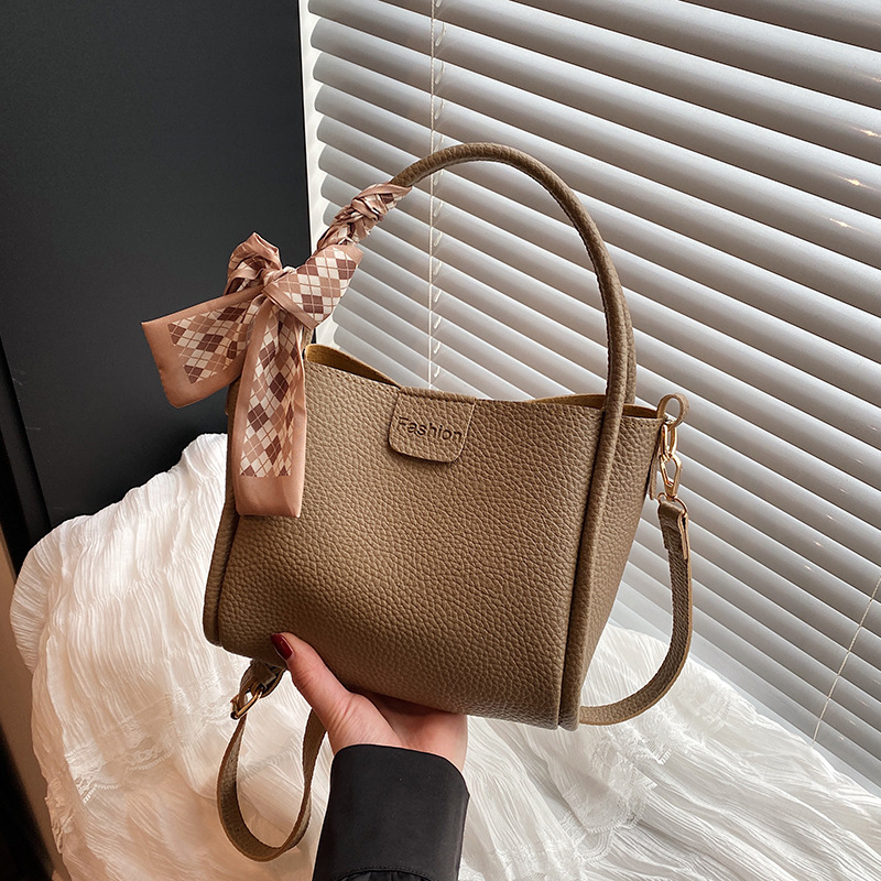 Womens Niche Bucket Bag For Spring And Summer