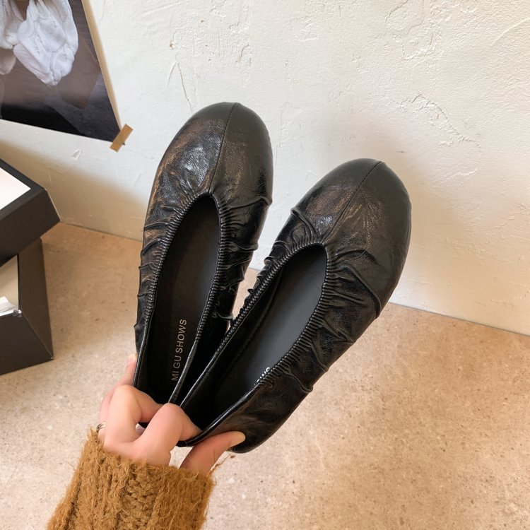 Retro-style Pleated Ballet Flats For Women