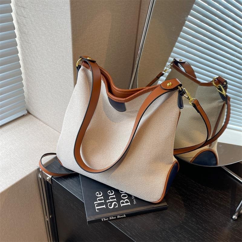 Summer Simplicity Design One Shoulder Crossbody Commuter Hand-carrying Bag