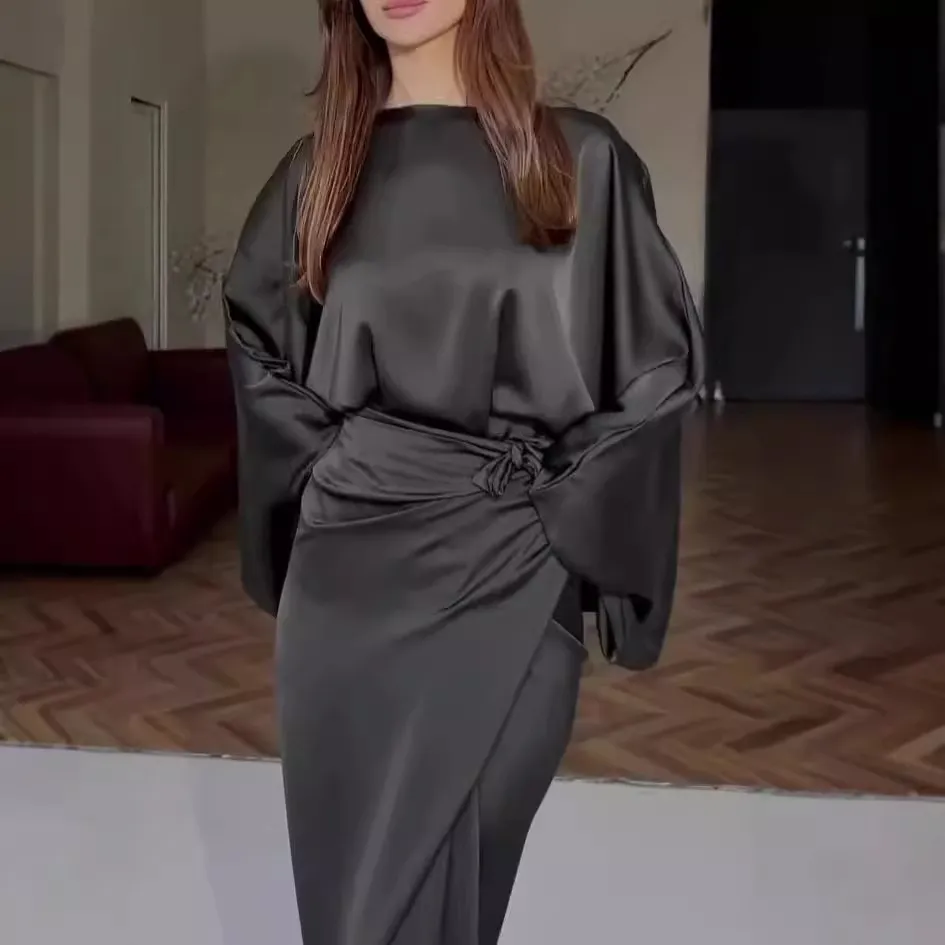 Batwing Sleeve Belt Waist Slimming Solid Colour Dress - Black